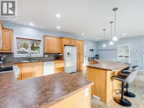 8480 Highway 22A, Trail, BC - Indoor Photo Showing Kitchen With Double Sink