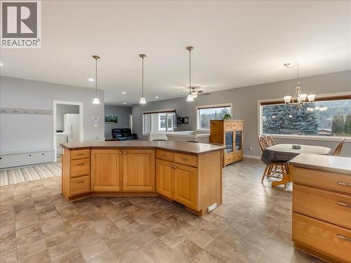 8480 Highway 22A, Trail, BC - Indoor Photo Showing Kitchen