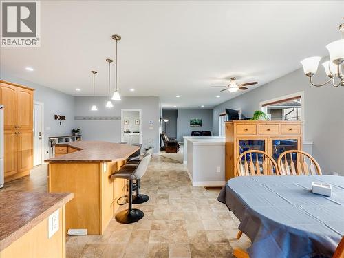 8480 Highway 22A, Trail, BC - Indoor