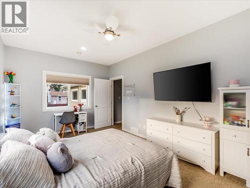 8480 Highway 22A, Trail, BC - Indoor Photo Showing Bedroom
