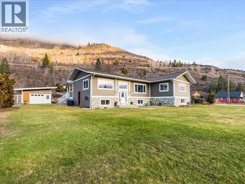 8480 Highway 22A, Trail, BC - Outdoor