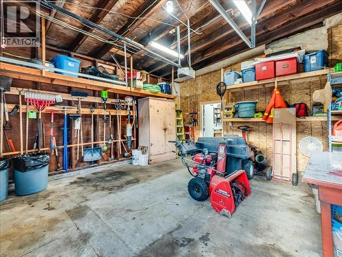 8480 Highway 22A, Trail, BC - Indoor Photo Showing Garage