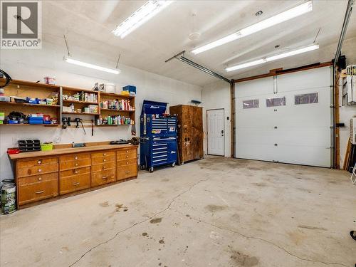 8480 Highway 22A, Trail, BC - Indoor Photo Showing Garage