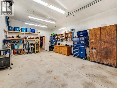 8480 Highway 22A, Trail, BC - Indoor Photo Showing Garage