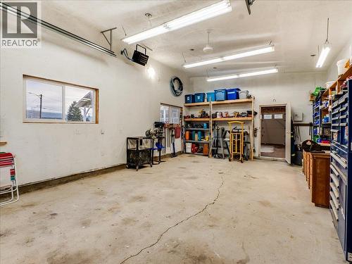 8480 Highway 22A, Trail, BC - Indoor Photo Showing Garage
