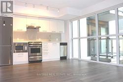 1111 - 87 PETER STREET  Toronto, ON M5V 2G4