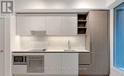 617 - 55 MERCER STREET  Toronto, ON M5V 3W2