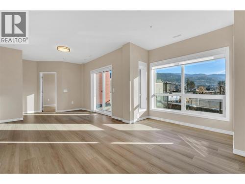 3362 Skaha Lake Road Unit# 203, Penticton, BC - Indoor Photo Showing Other Room