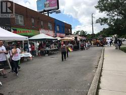 APT - 371 WILSON AVENUE  Toronto, ON M3H 1T3