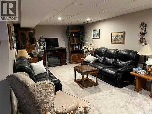 108 7Th Avenue E, Lafleche, SK - Indoor Photo Showing Basement