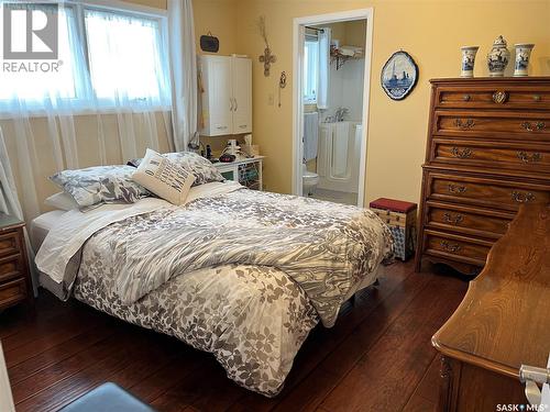108 7Th Avenue E, Lafleche, SK - Indoor Photo Showing Bedroom