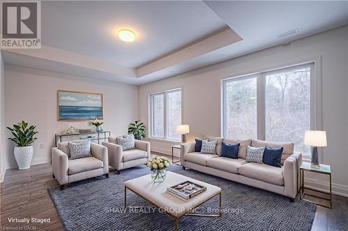 34 - 258 Hespeler Road, Cambridge, ON - Indoor Photo Showing Living Room