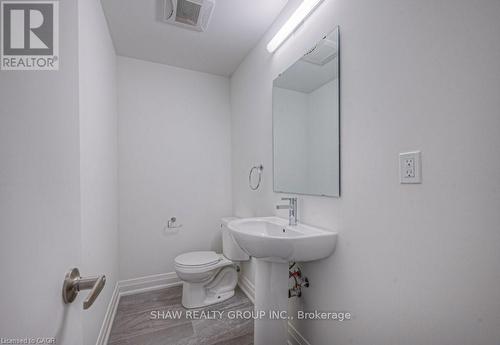 34 - 258 Hespeler Road, Cambridge, ON - Indoor Photo Showing Bathroom