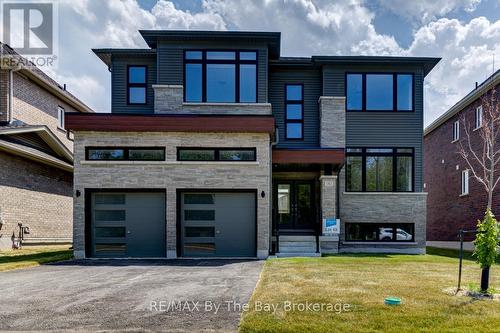 182 MAPLESIDE DRIVE  Wasaga Beach, ON L9Z 0L4