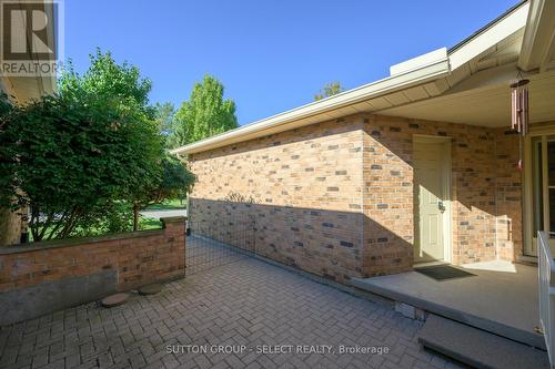 9 - 445 Riverside Drive, London North (North N), ON - Outdoor With Exterior
