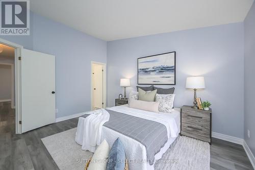 9 - 445 Riverside Drive, London North (North N), ON - Indoor Photo Showing Bedroom