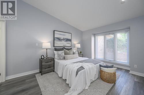 9 - 445 Riverside Drive, London North (North N), ON - Indoor Photo Showing Bedroom