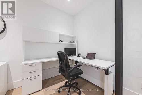 135 Eleanor Avenue, Hamilton, ON - Indoor Photo Showing Office