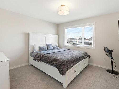 330 Tyson Trail, Winnipeg, MB - Indoor Photo Showing Bedroom