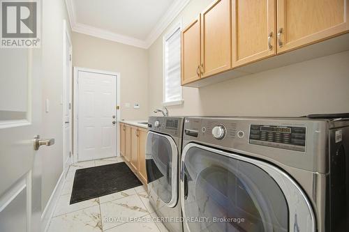 Laundary Room - 100 Virtue Crescent, Vaughan, ON - Indoor Photo Showing Laundry Room