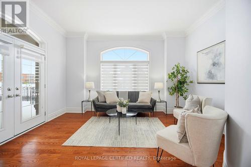 Living Room - 100 Virtue Crescent, Vaughan, ON - Indoor Photo Showing Living Room