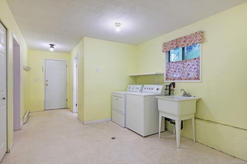 436 Pinecrest Rd, Campbell River, BC 