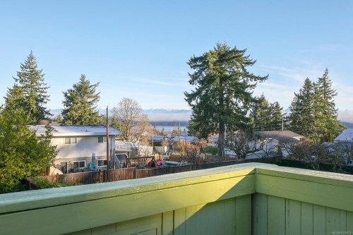 436 Pinecrest Rd, Campbell River, BC 