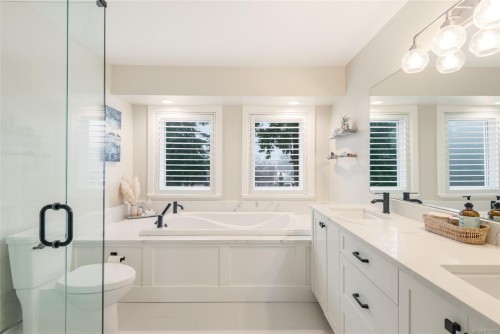 6126 Renton Rd, Port Alberni, BC 