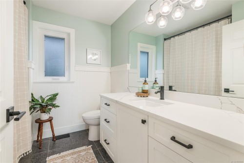 6126 Renton Rd, Port Alberni, BC 