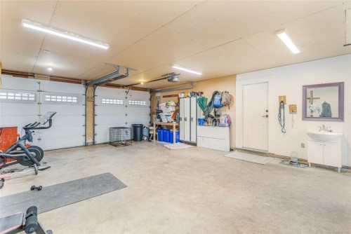 6126 Renton Rd, Port Alberni, BC 