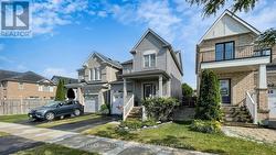 773 MILLER PARK AVENUE  Bradford West Gwillimbury, ON L3Z 0L8