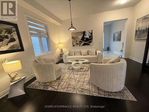 Upper - 50 Meadow Vista Crescent, East Gwillimbury, ON 