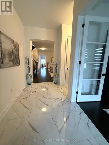 Upper - 50 Meadow Vista Crescent, East Gwillimbury, ON 