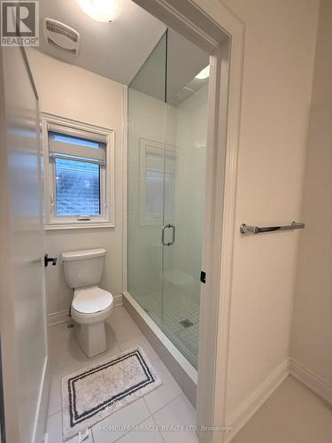 Upper - 50 Meadow Vista Crescent, East Gwillimbury, ON 