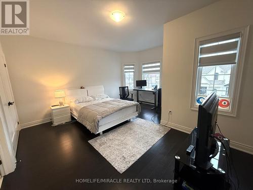 Upper - 50 Meadow Vista Crescent, East Gwillimbury, ON 