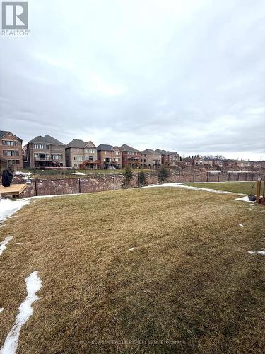Upper - 50 Meadow Vista Crescent, East Gwillimbury, ON 