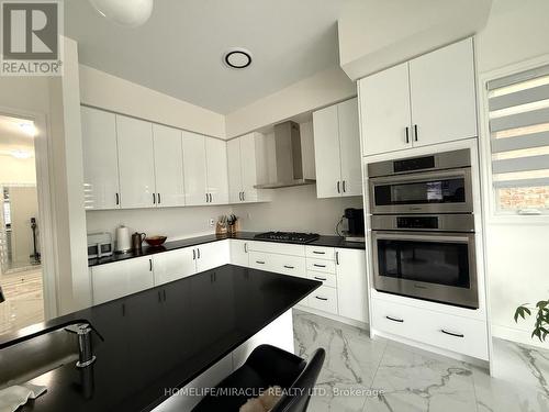 Upper - 50 Meadow Vista Crescent, East Gwillimbury, ON 