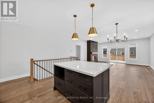 123 Ritchie Crescent, Springwater, ON - Indoor