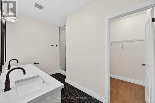 ENSUITE - 123 Ritchie Crescent, Springwater, ON - Indoor Photo Showing Bathroom