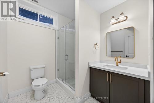 123 Ritchie Crescent, Springwater, ON - Indoor Photo Showing Bathroom