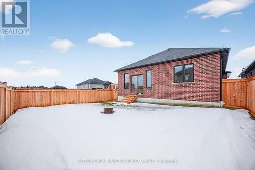 123 Ritchie Crescent, Springwater, ON - Outdoor