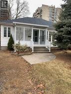 430 QUEEN MARY DRIVE  Oakville, ON L6K 3M1