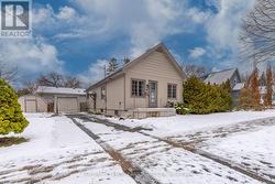 49 MCNAY STREET  London East (East C), ON N5Y 1K8