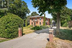 332 RIDOUT STREET  Port Hope, ON L1A 1R1