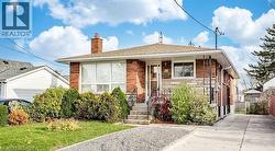 197 CRAIGROYSTON Road  Hamilton, ON L8K 3K2