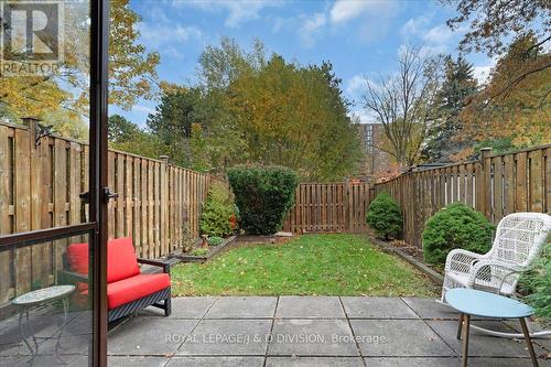 61 - 189 Springhead Gardens, Richmond Hill, ON - Outdoor