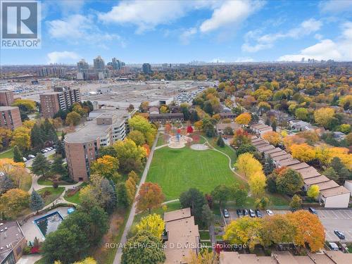 61 - 189 Springhead Gardens, Richmond Hill, ON - Outdoor With View
