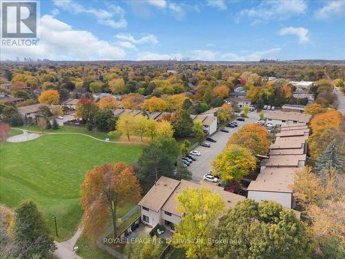 61 - 189 Springhead Gardens, Richmond Hill, ON - Outdoor With View
