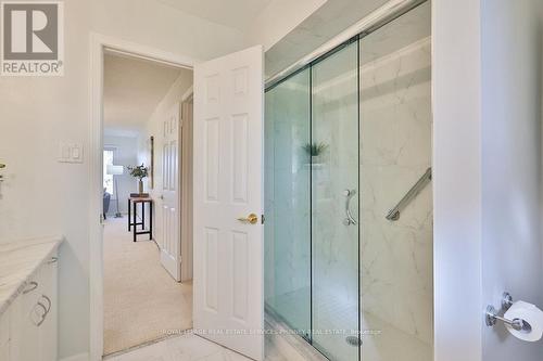 700 Fieldstone Road, Mississauga, ON - Indoor Photo Showing Bathroom