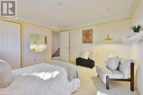 700 Fieldstone Road, Mississauga, ON - Indoor Photo Showing Bedroom